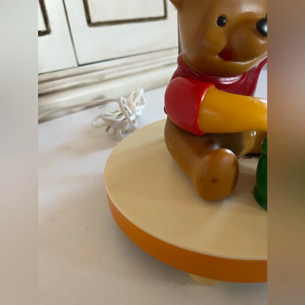 VTG ‘80’s Sears Disney Winnie The Pooh Nursery Lamp Nightlight with Hunny Pot